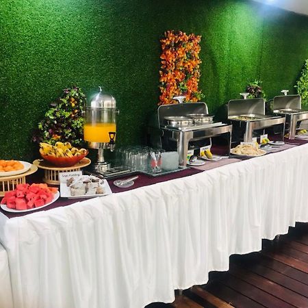 Sunny Holiday Hotel Gyogon Екстер'єр фото